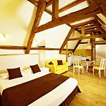 La Des Consuls - De Tourisme De Charme Aparthotel