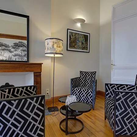 La Des Consuls Aparthotel Sarlat