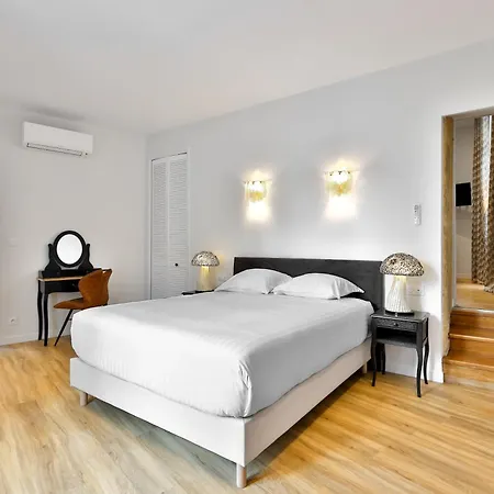 La Des Consuls - De Tourisme De Charme Aparthotel
