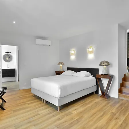 Aparthotel La Des Consuls - De Tourisme De Charme