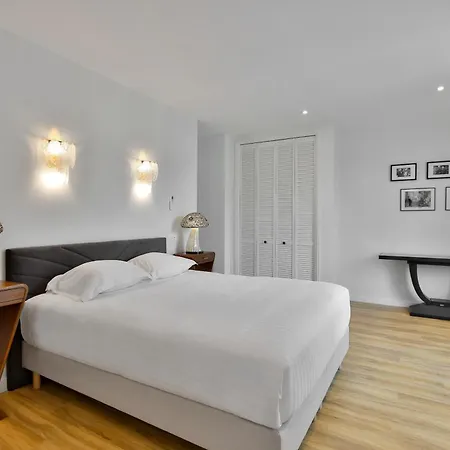 La Des Consuls - De Tourisme De Charme Aparthotel *