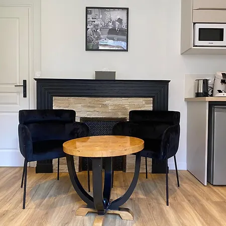 La Des Consuls - De Tourisme De Charme サルラ・ラ・カネダ