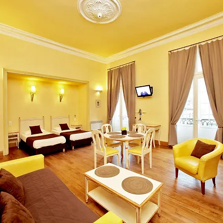 La Des Consuls - De Tourisme De Charme Aparthotel 4*