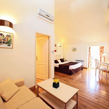 La Des Consuls - De Tourisme De Charme Apart Otel 4*