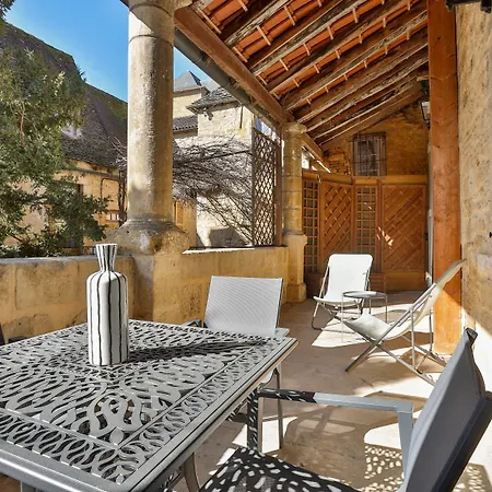 La Des Consuls - De Tourisme De Charme Aparthotel Sarlat