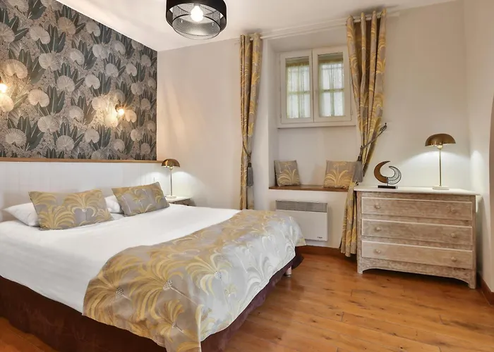 アパートホテル La Des Consuls - De Tourisme De Charme 4*