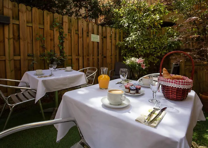 La Des Consuls - De Tourisme De Charme