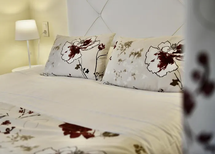 La Des Consuls - De Tourisme De Charme アパートホテル 4*