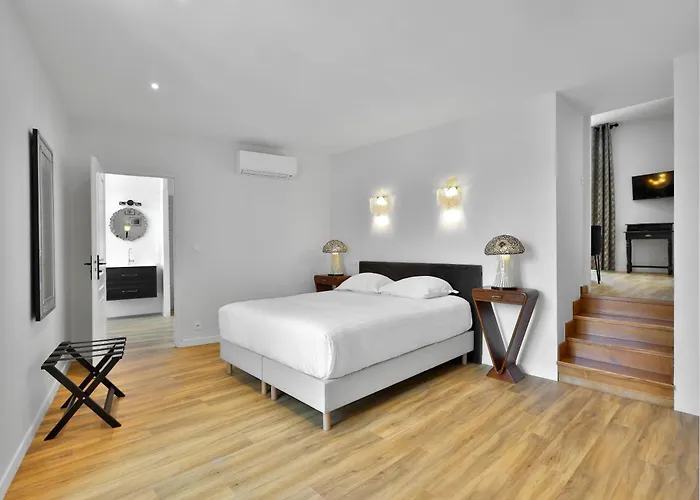 Apart Otel La Des Consuls - De Tourisme De Charme