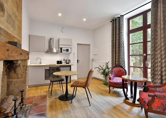 La Des Consuls - De Tourisme De Charme 4*