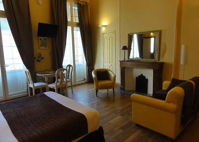 La Des Consuls - De Tourisme De Charme