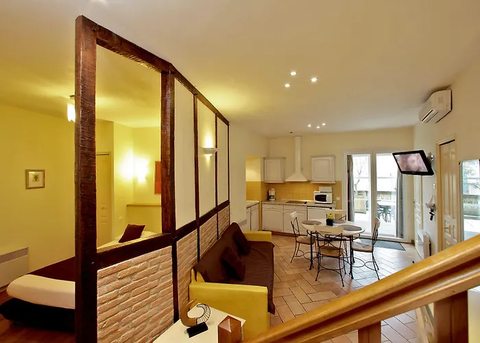 アパートホテル La Des Consuls - De Tourisme De Charme 4*