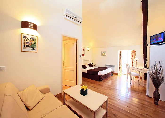 La Des Consuls - De Tourisme De Charme アパートホテル 4*