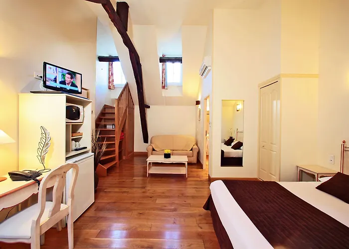 Aparthotel La Des Consuls - De Tourisme De Charme Sarlat-la-Canéda