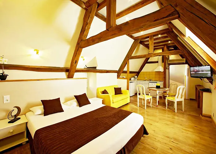 La Des Consuls - De Tourisme De Charme アパートホテル