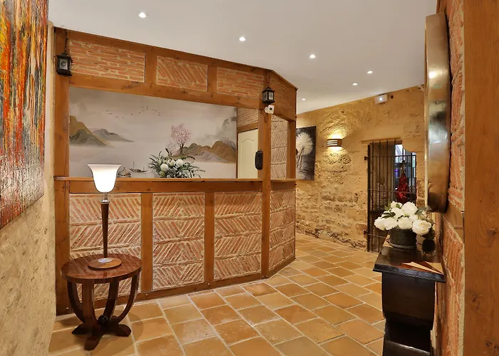 アパートホテル La Des Consuls - De Tourisme De Charme 4*