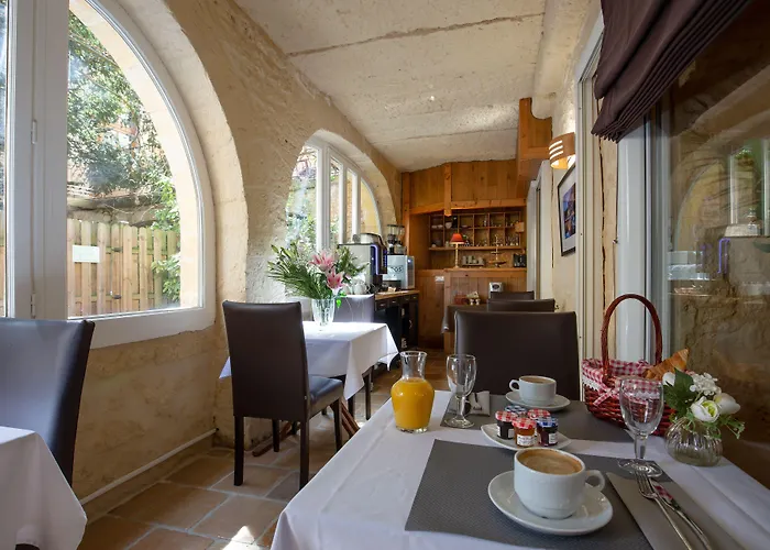 La Des Consuls - De Tourisme De Charme サルラ・ラ・カネダ