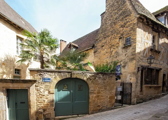 La Des Consuls - De Tourisme De Charme