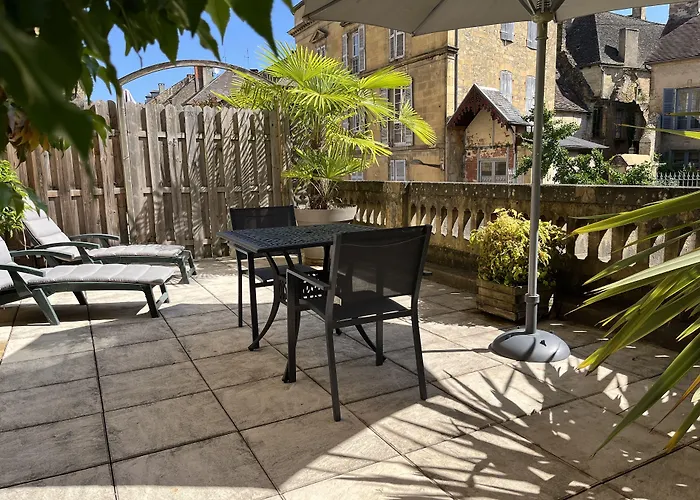 アパートホテル La Des Consuls - De Tourisme De Charme 4*